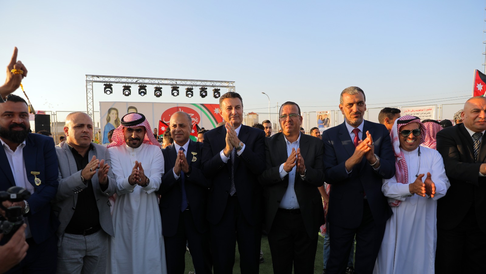 Madar Al-Saa Images 0.8134261192184928