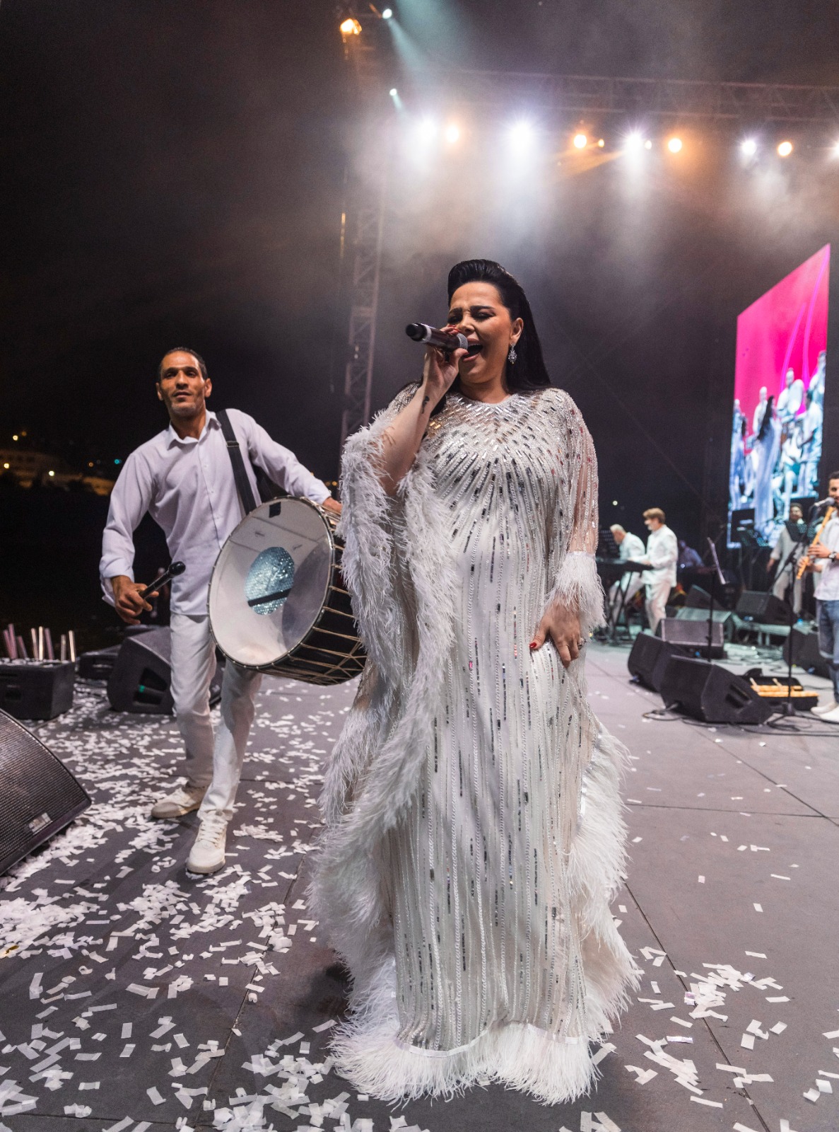 Madar Al-Saa Images 0.43641747152292676