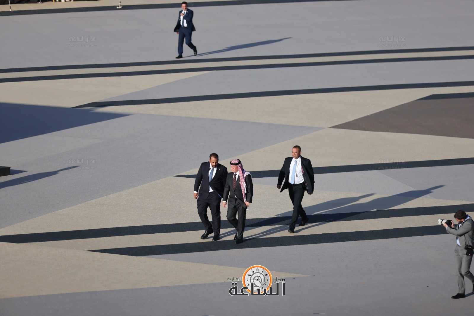 Madar Al-Saa Images 0.34177232484858244