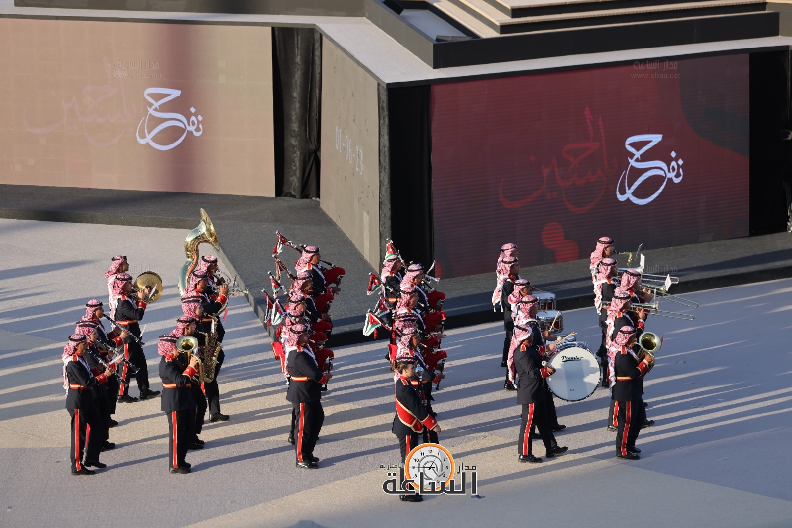 Madar Al-Saa Images 0.15181282617260594