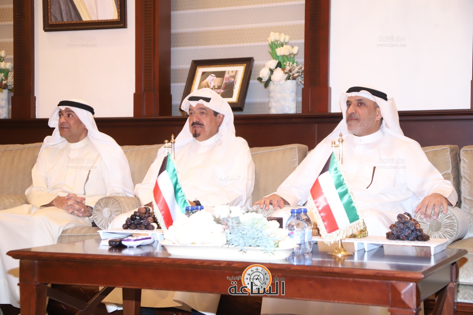 Madar Al-Saa Images 0.8761651218359641