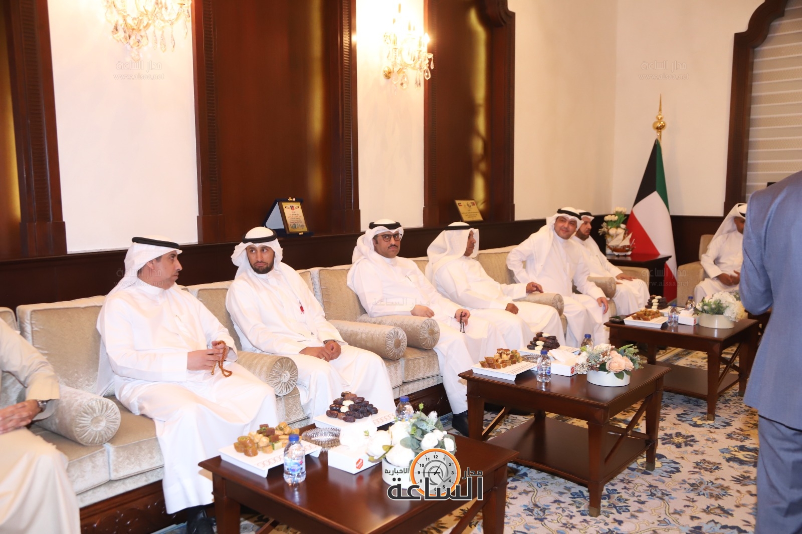 Madar Al-Saa Images 0.3945806903913227