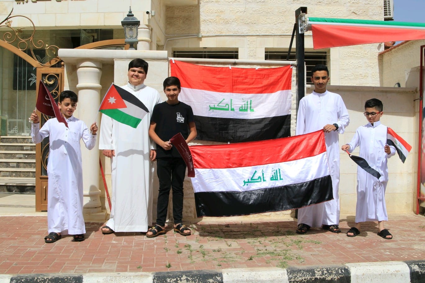 Madar Al-Saa Images 0.3745499666168832