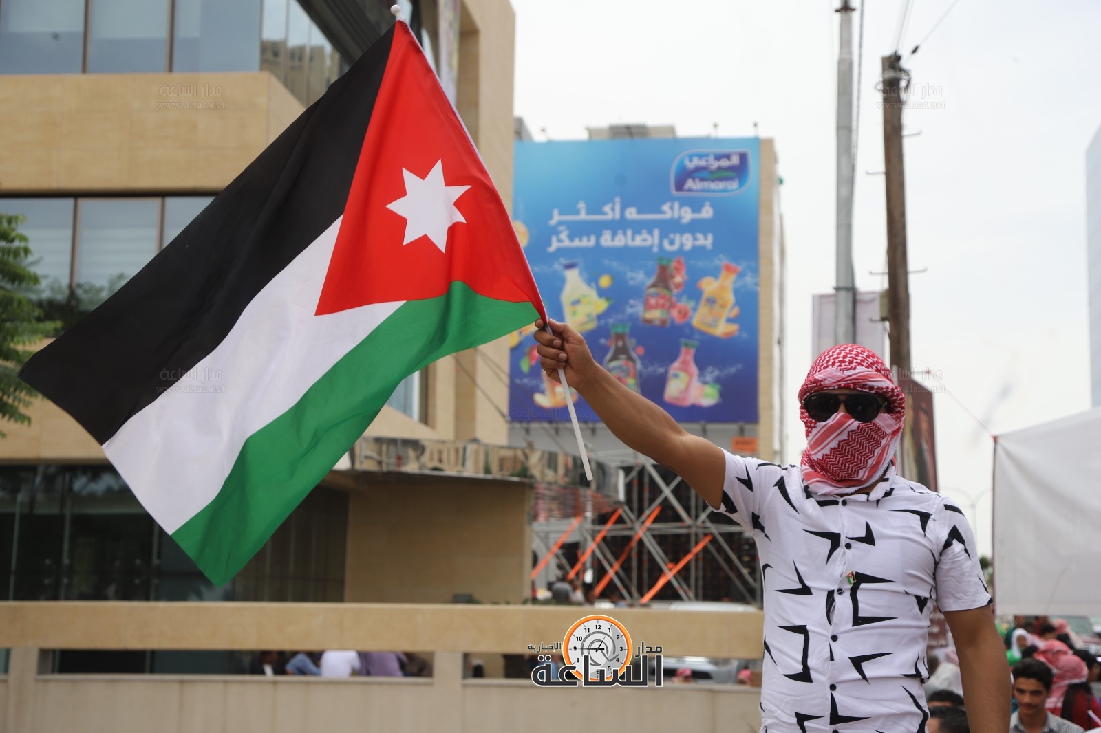 Madar Al-Saa Images 0.09103361076999272