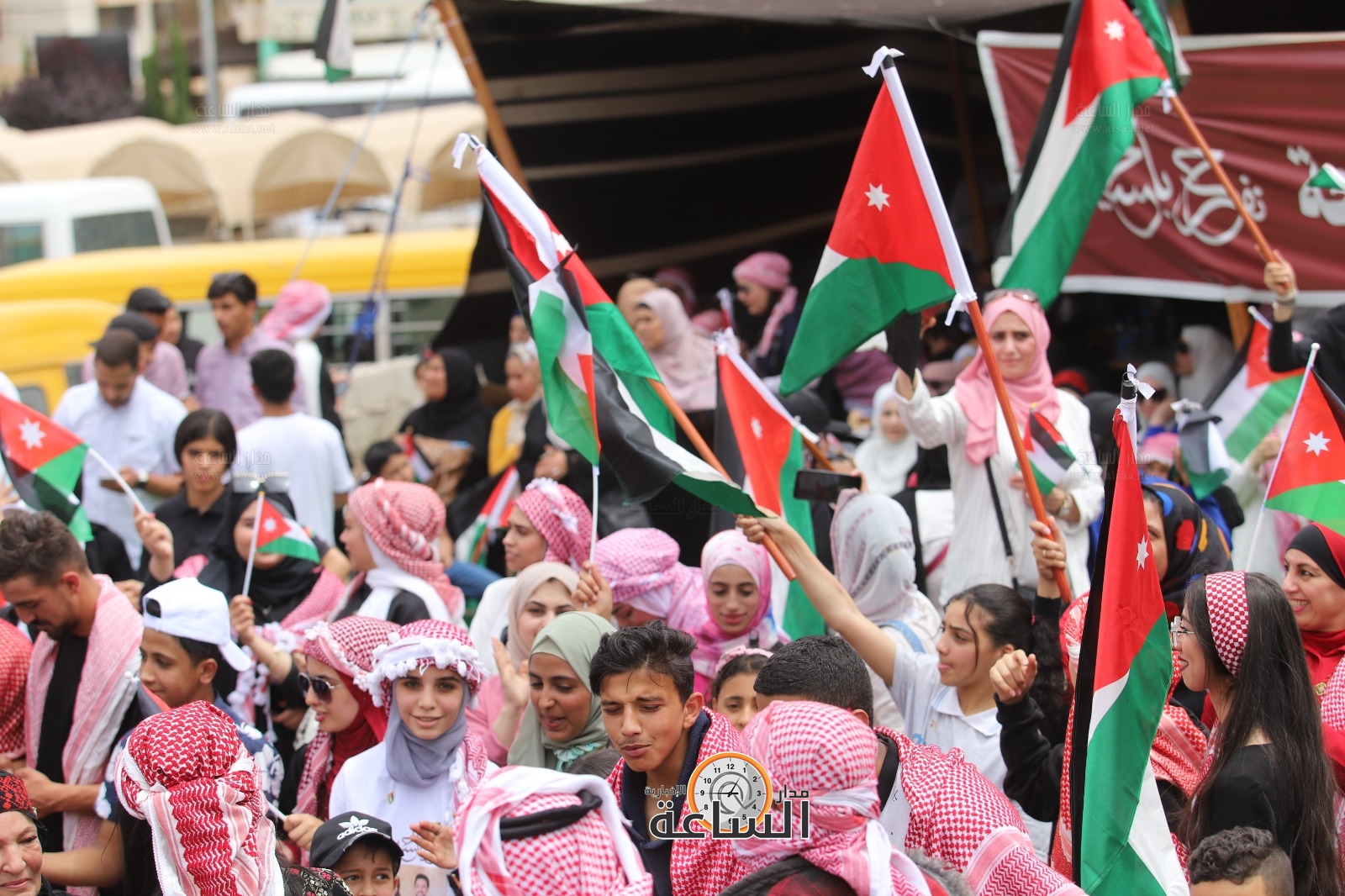 Madar Al-Saa Images 0.40664774712563023