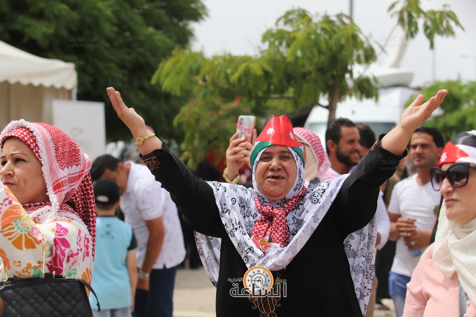 Madar Al-Saa Images 0.7156391487994886