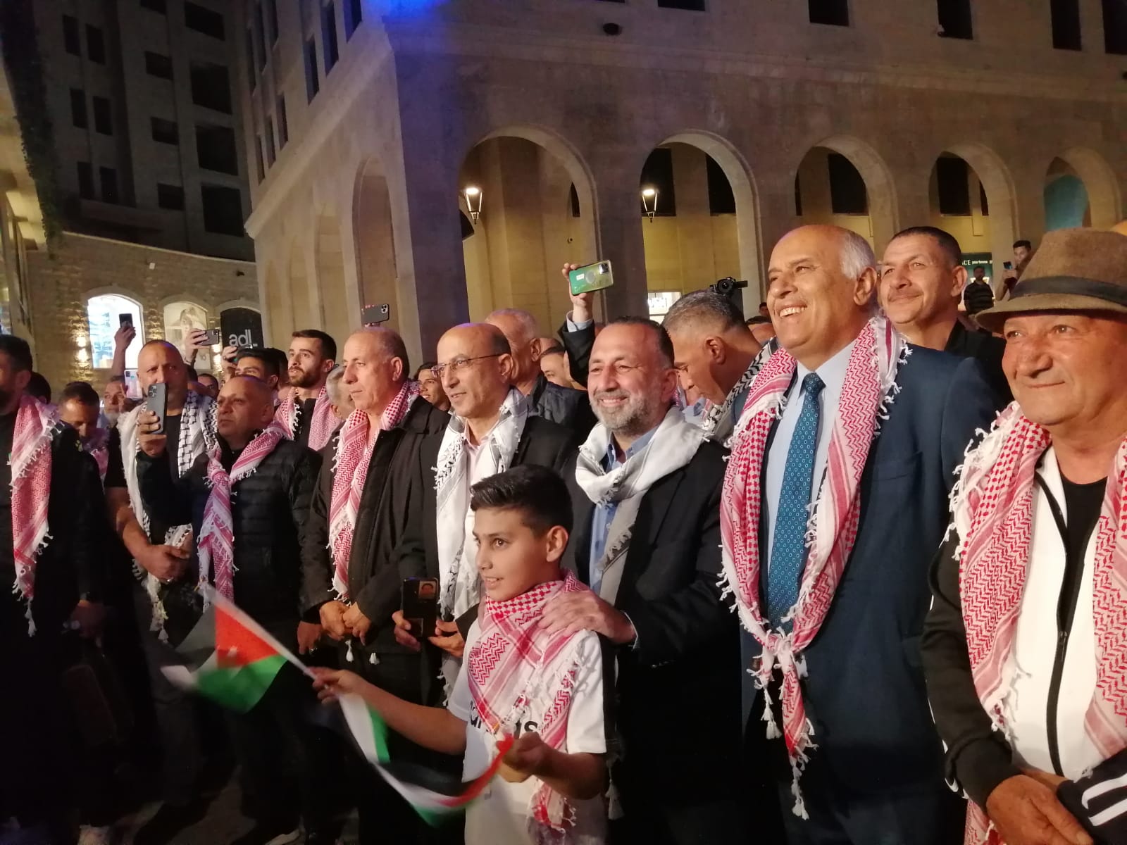 Madar Al-Saa Images 0.8607734892634671