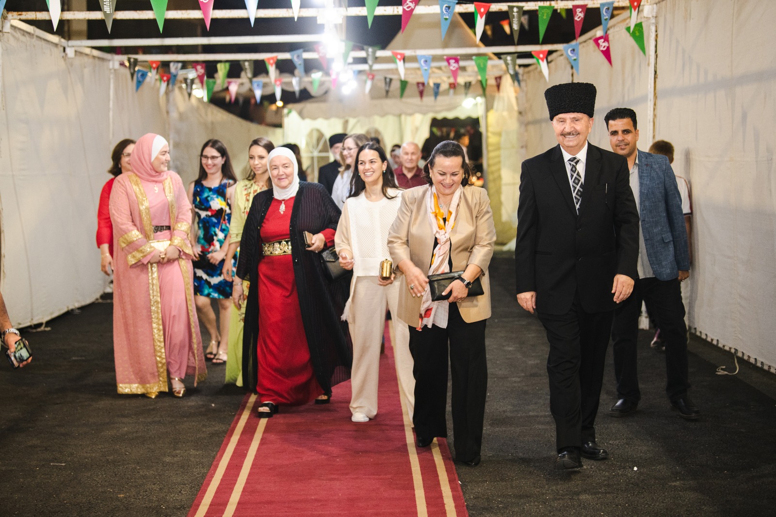 Madar Al-Saa Images 0.2513731215807733