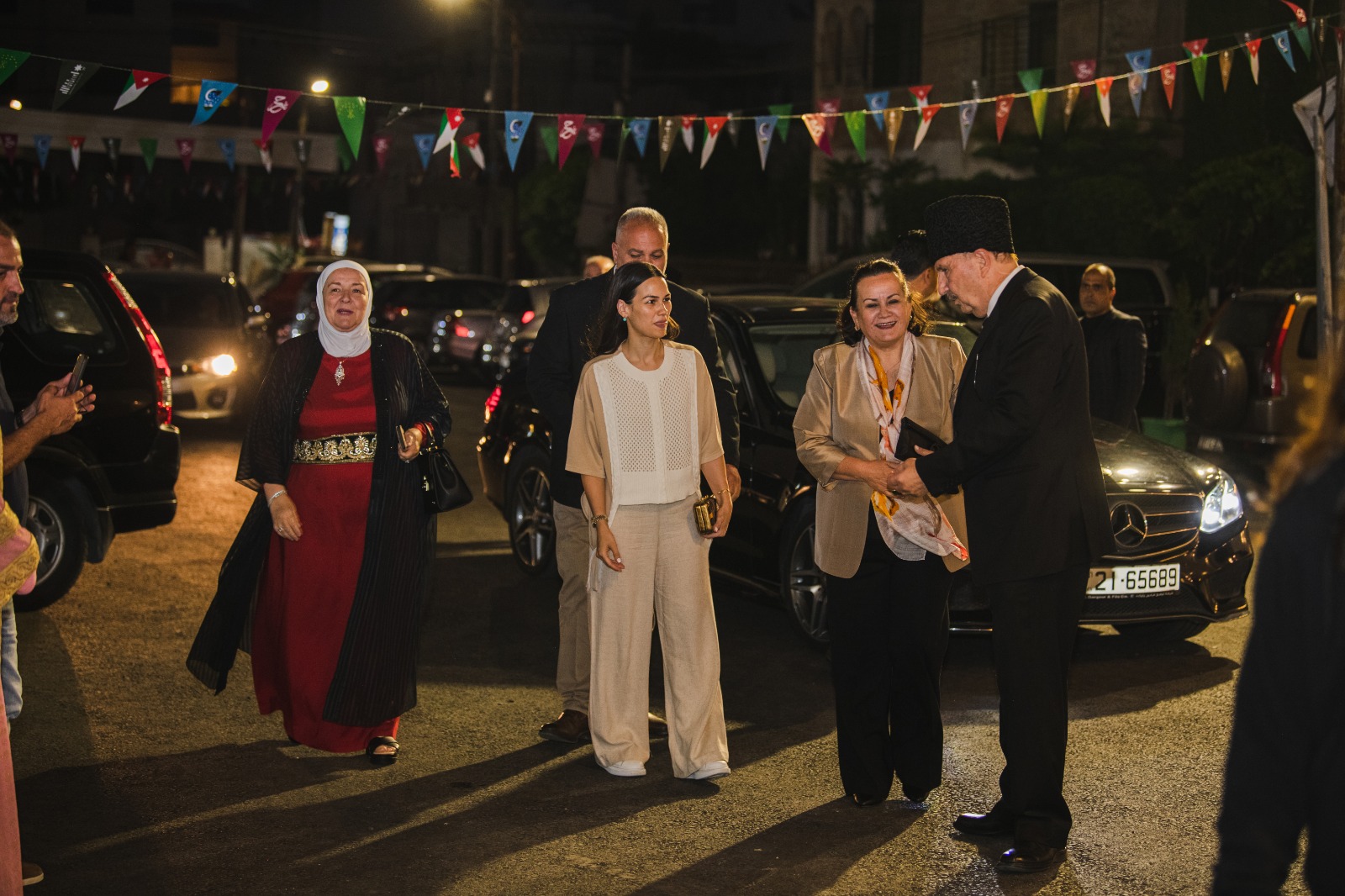 Madar Al-Saa Images 0.02696216959234543