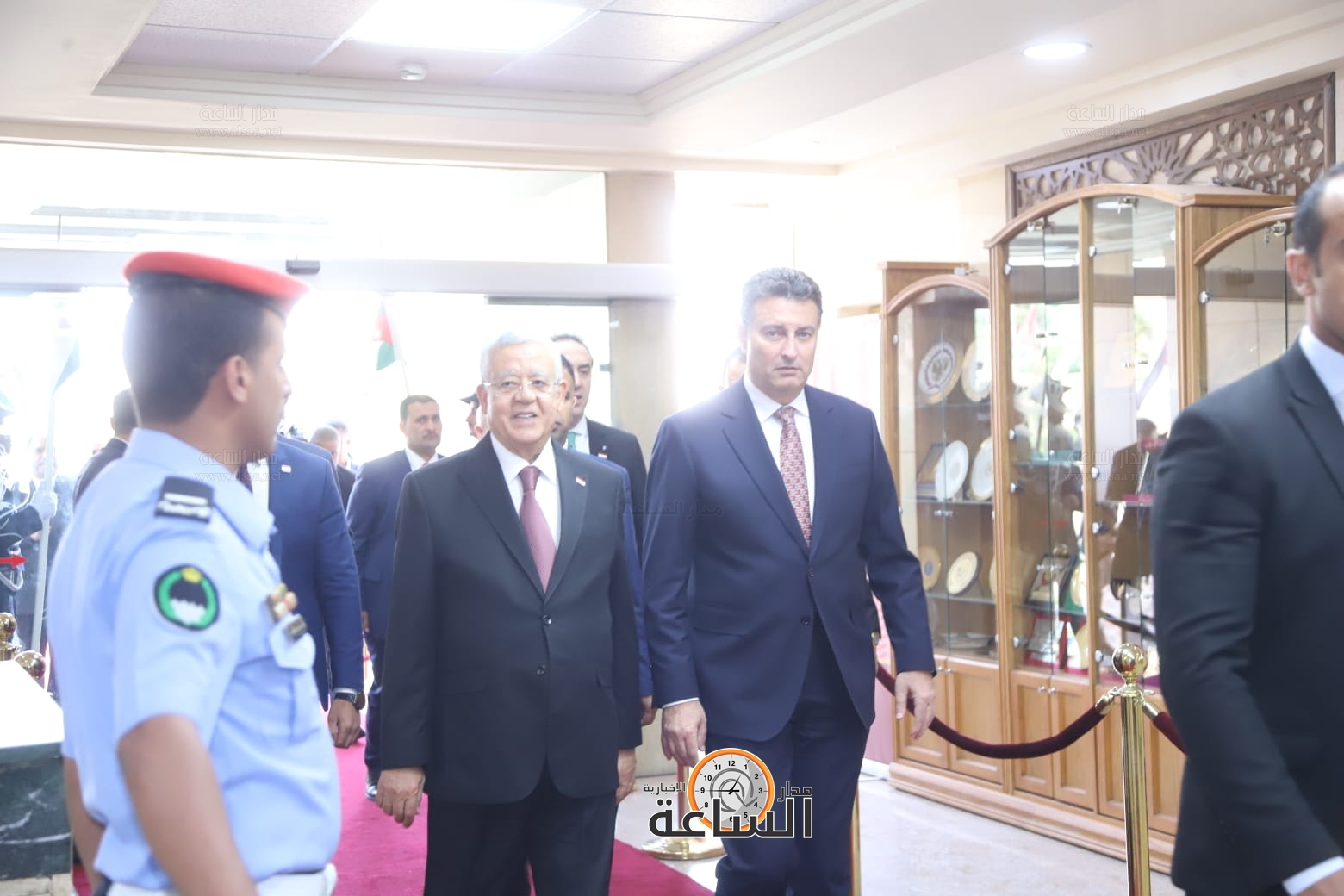 Madar Al-Saa Images 0.8811426666100666