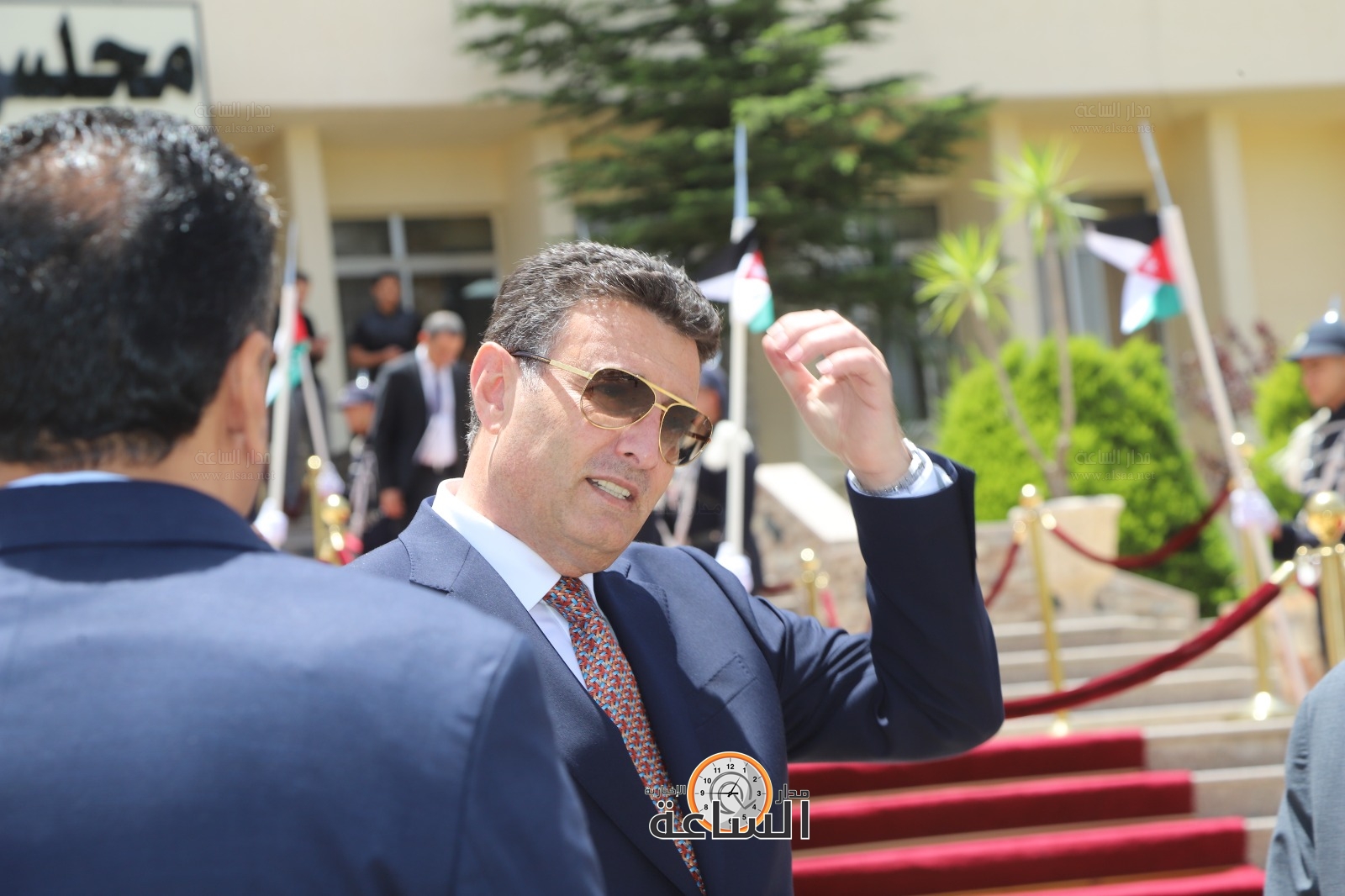 Madar Al-Saa Images 0.4800398947209181