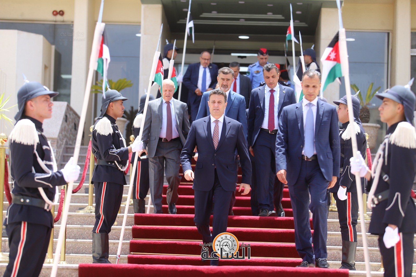 Madar Al-Saa Images 0.6454164316559263