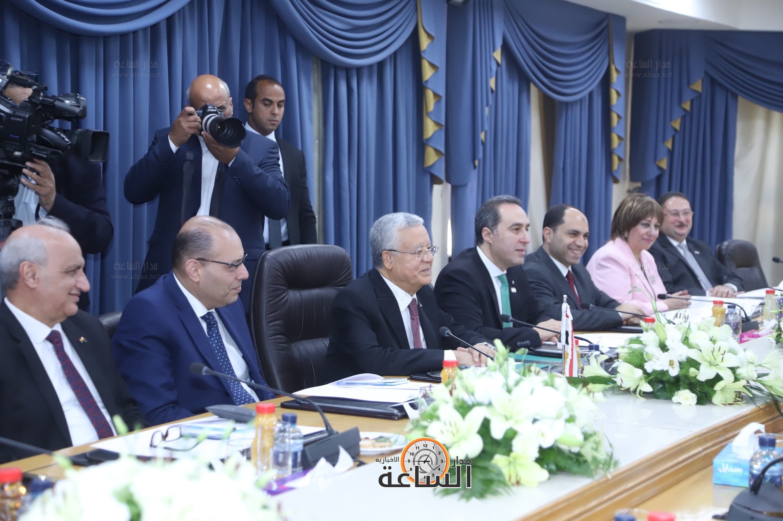 Madar Al-Saa Images 0.2701683116626419