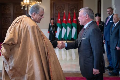 Madar Al-Saa Images 0.4640256949026569