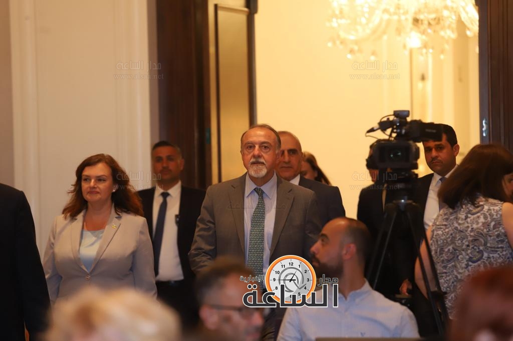 Madar Al-Saa Images 0.5019393159418616