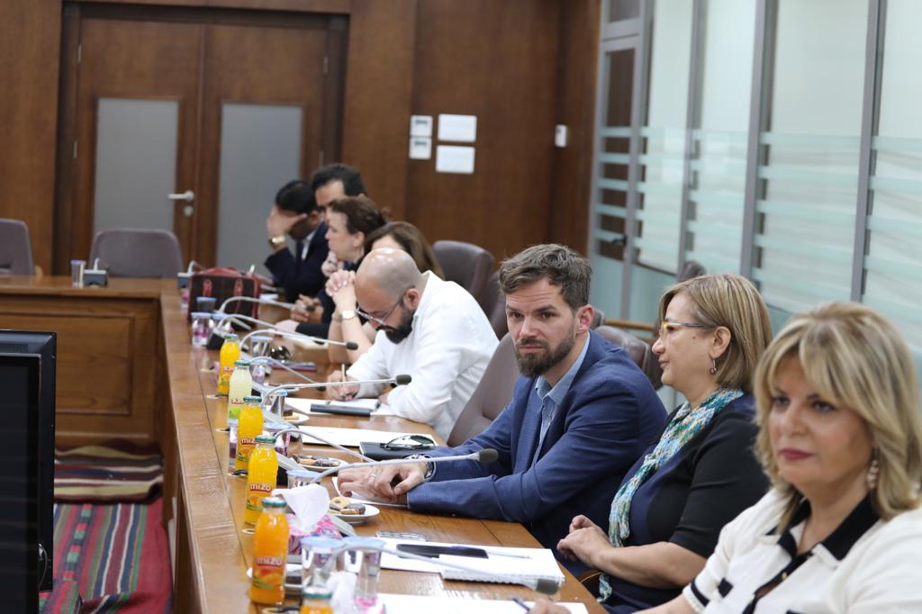 Madar Al-Saa Images 0.9333350498933917