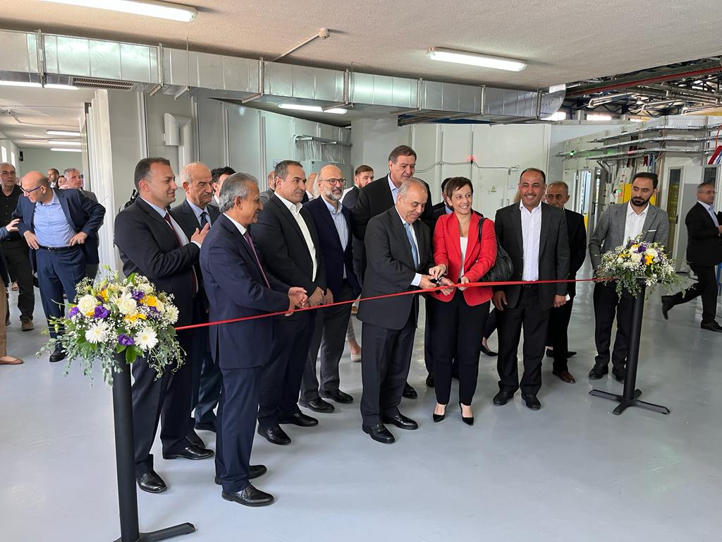 Madar Al-Saa Images 0.45362905863014813