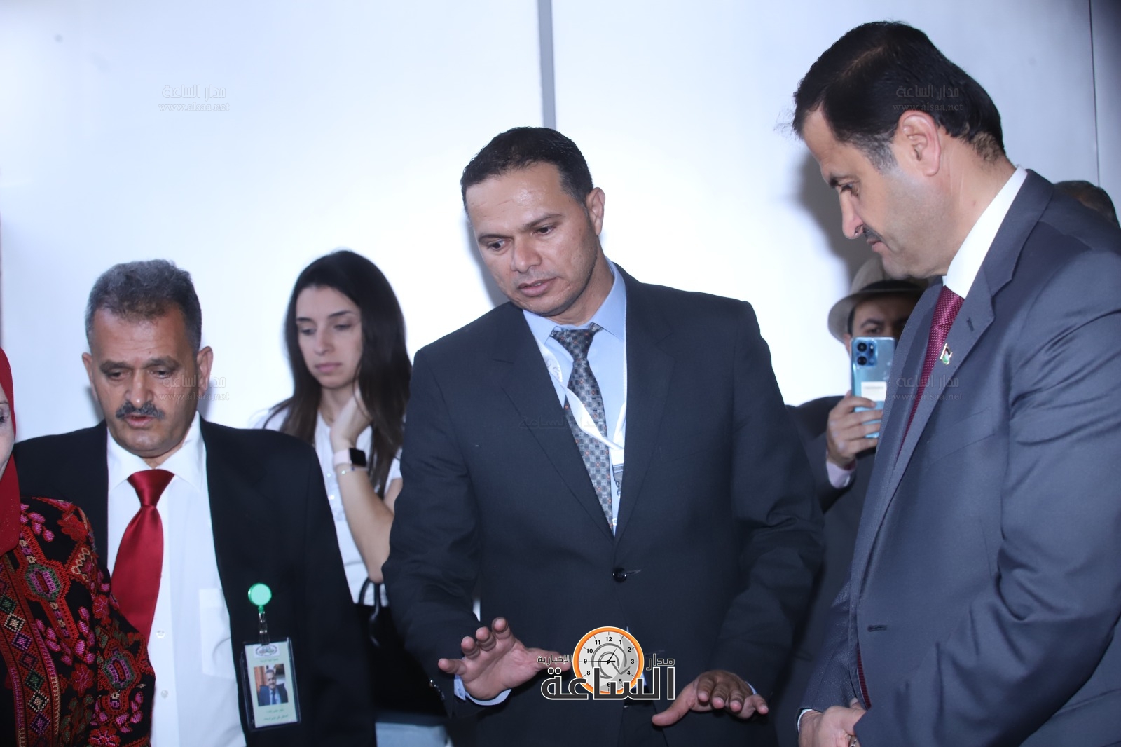 Madar Al-Saa Images 0.07352229317924364