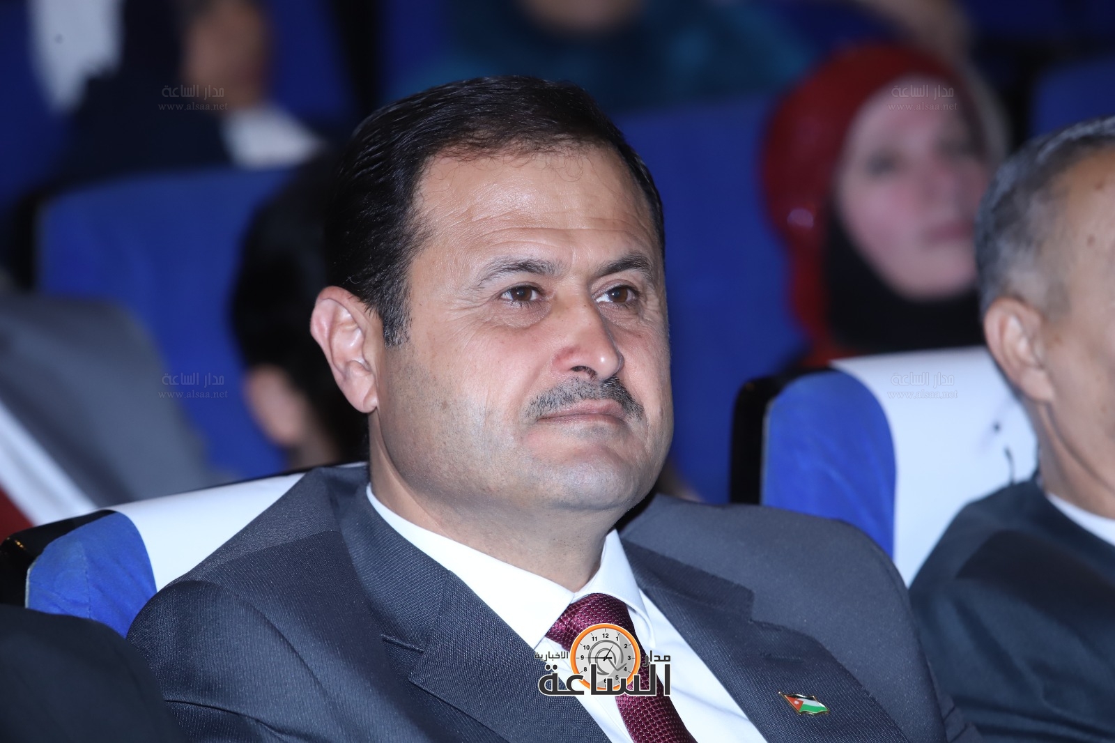 Madar Al-Saa Images 0.8865283448628174