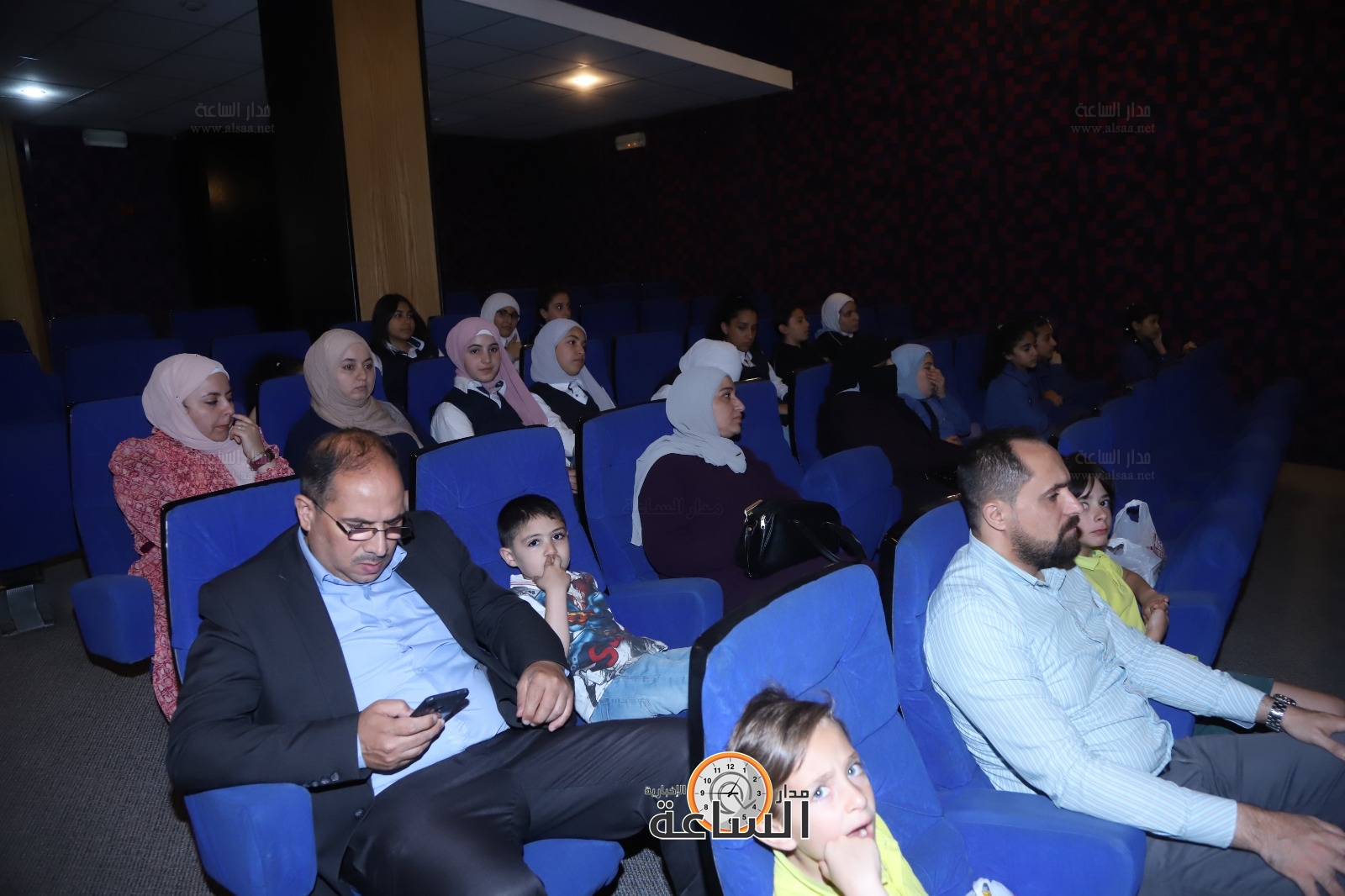 Madar Al-Saa Images 0.7174424696622768