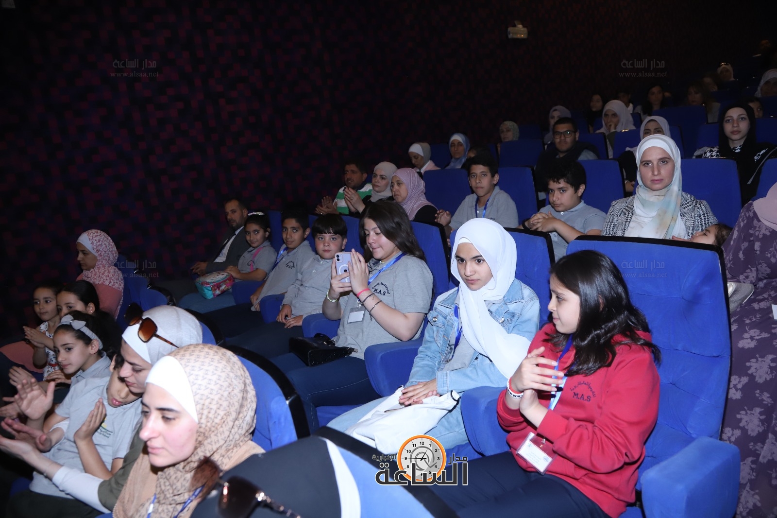 Madar Al-Saa Images 0.8543850977761223