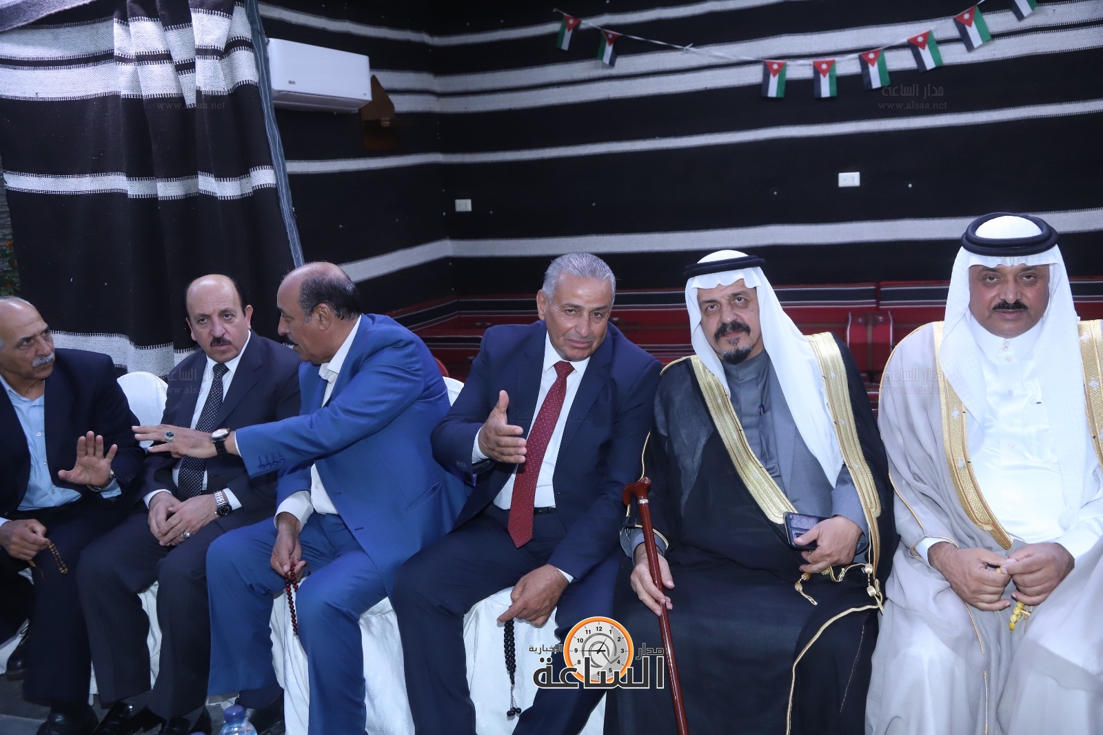 Madar Al-Saa Images 0.698097381649293