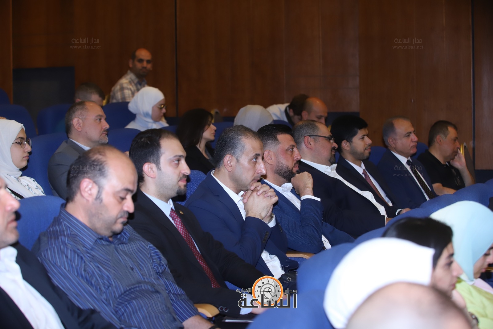 Madar Al-Saa Images 0.7682372374864697