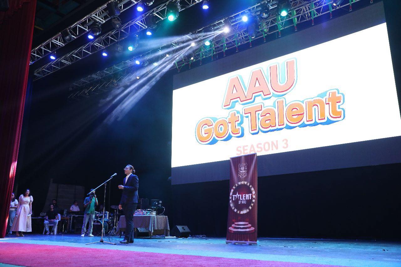 Madar Al-Saa Images 0.30361637188888313