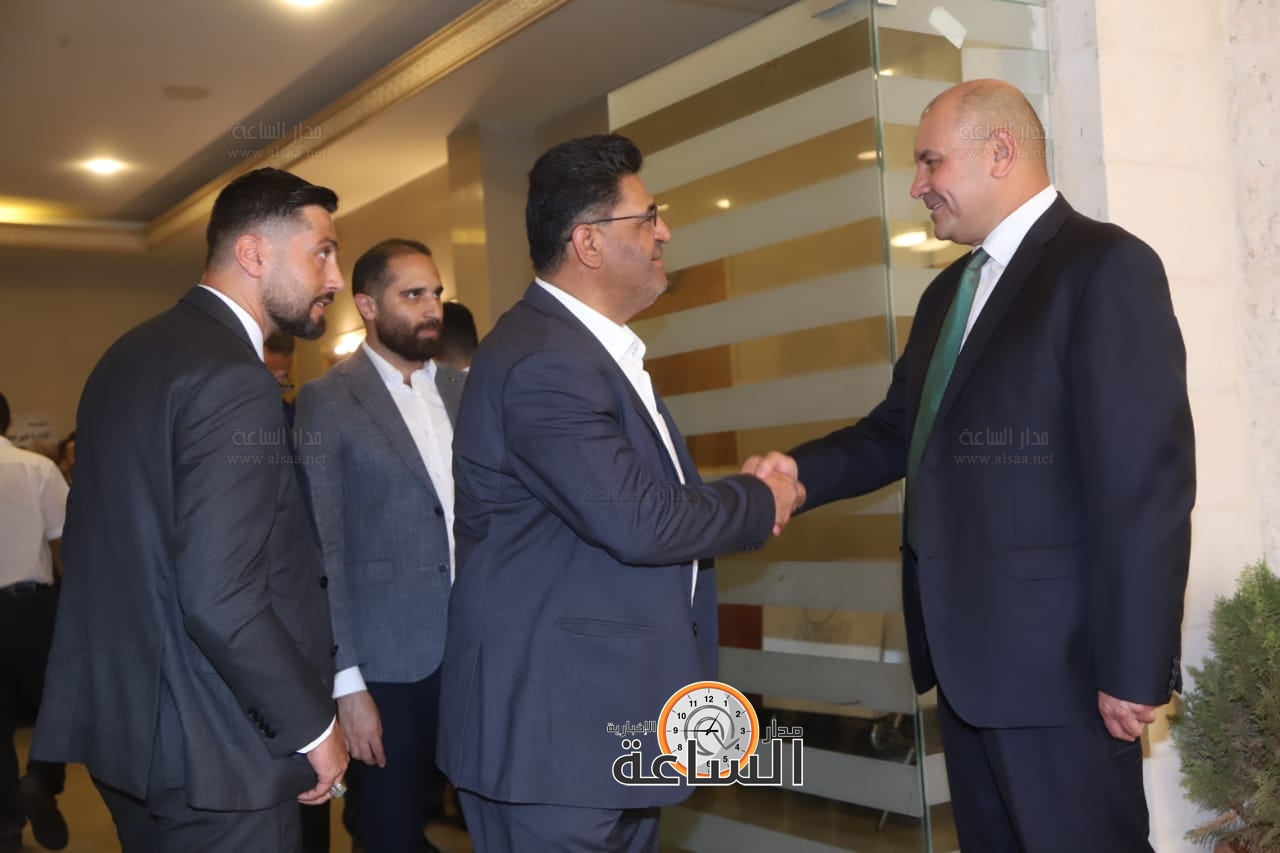 Madar Al-Saa Images 0.4044493272398165