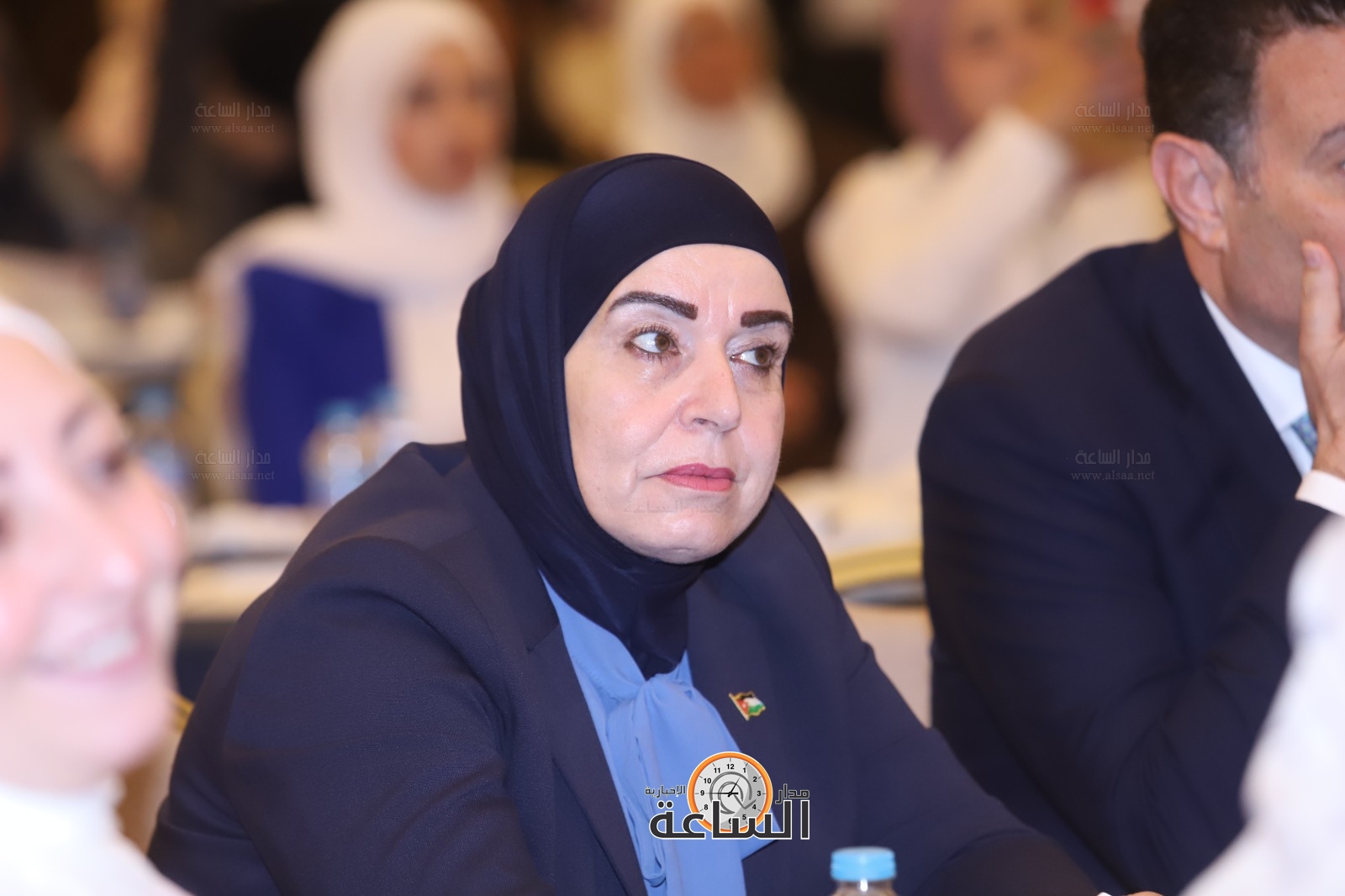 Madar Al-Saa Images 0.9619613792523265