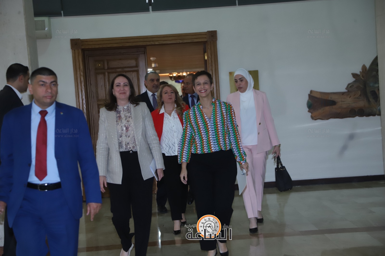 Madar Al-Saa Images 0.17066782591723428