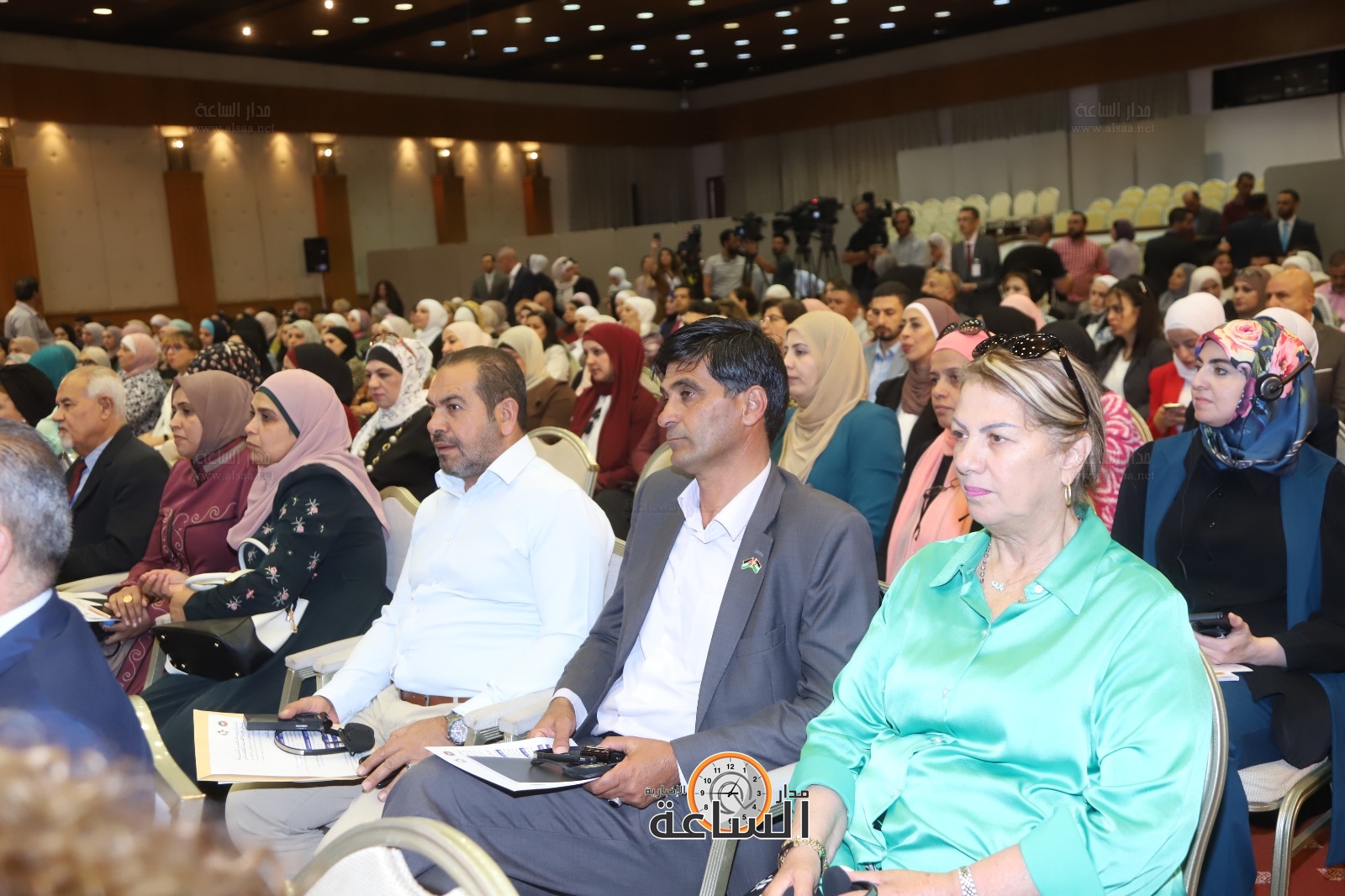 Madar Al-Saa Images 0.3125895017907161