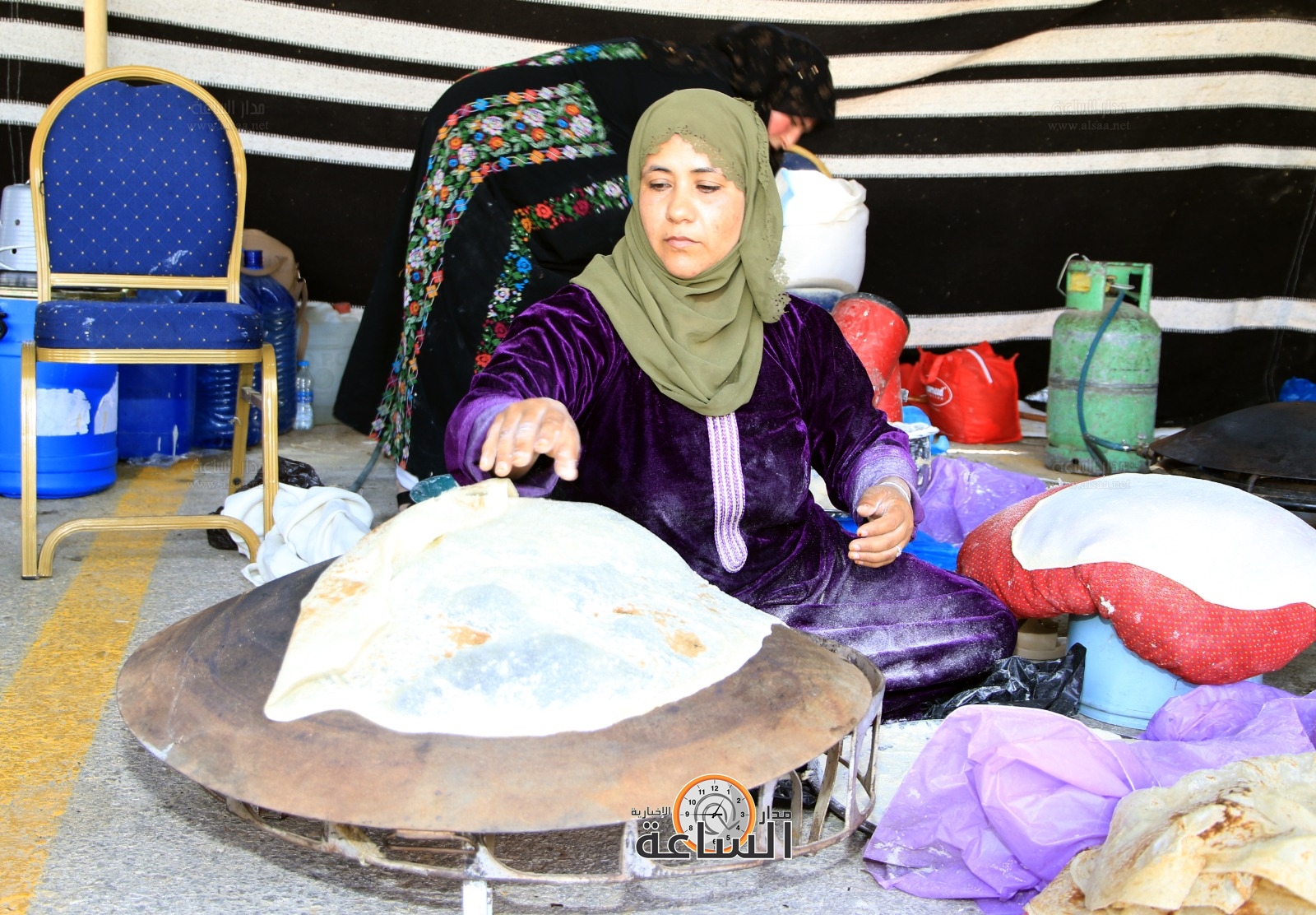 Madar Al-Saa Images 0.4328464605616884