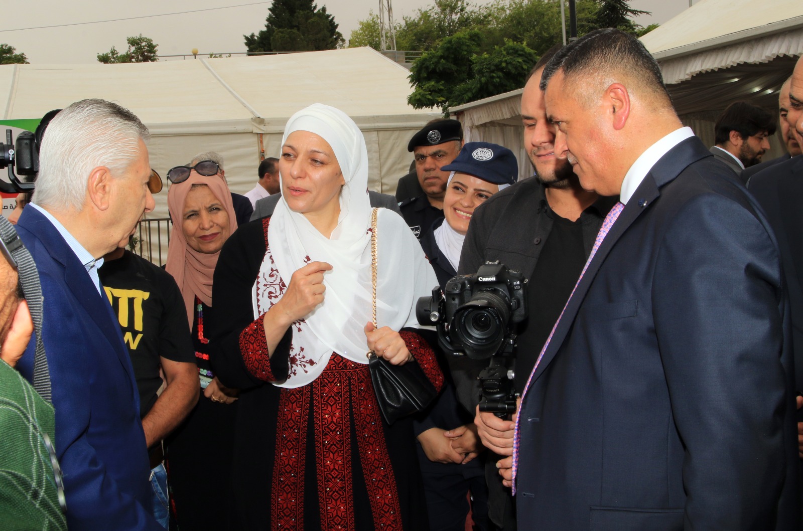 Madar Al-Saa Images 0.5751730757852702