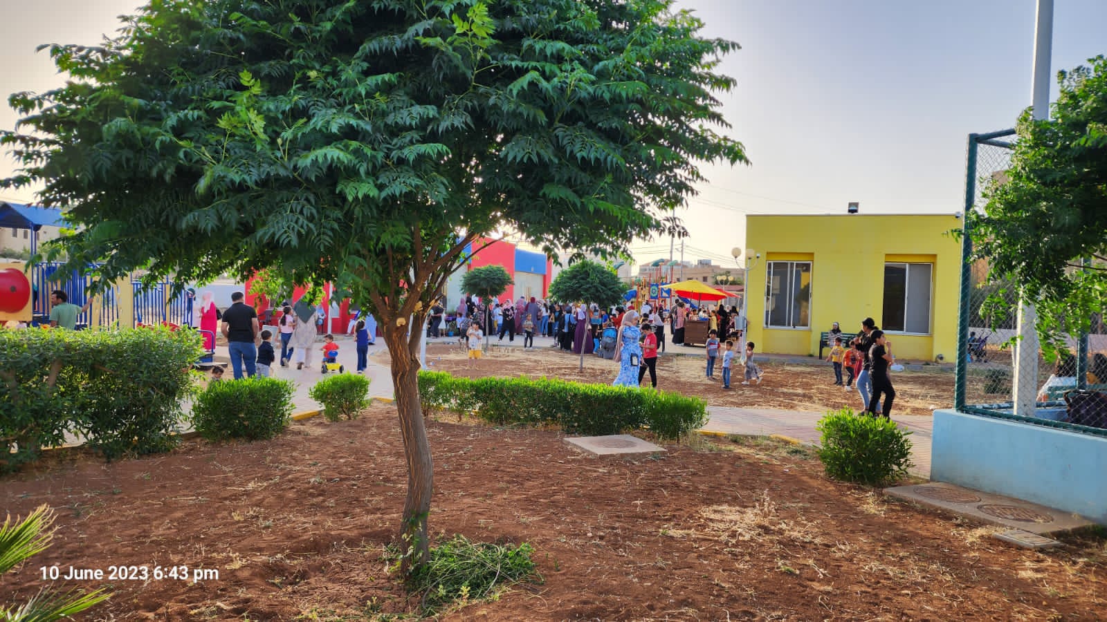 Madar Al-Saa Images 0.9149755548996286