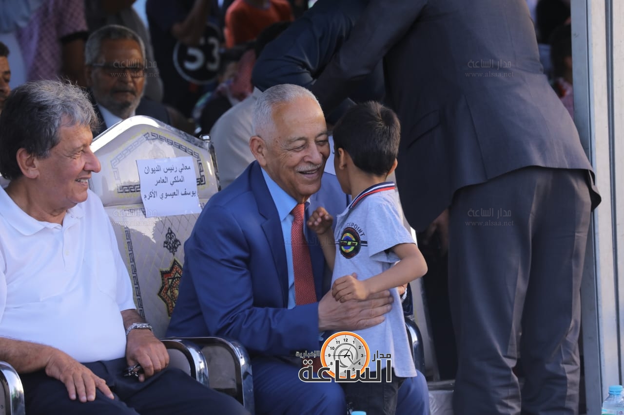 Madar Al-Saa Images 0.5833530604475555