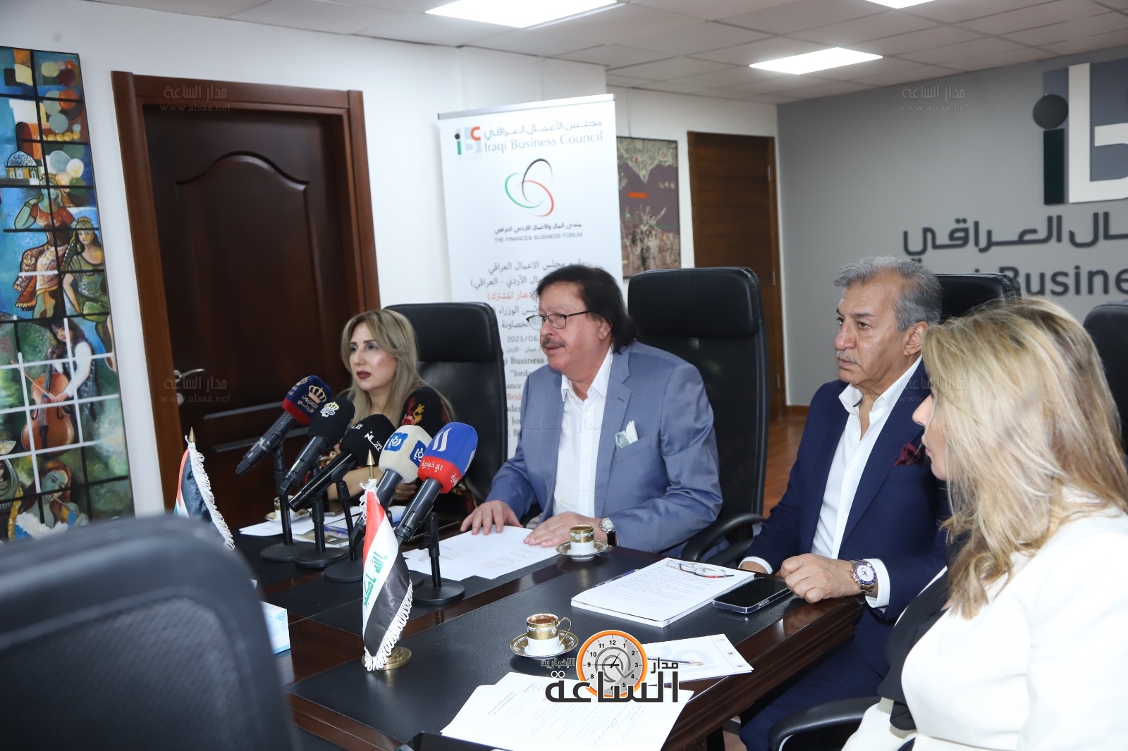 Madar Al-Saa Images 0.8708312615209344