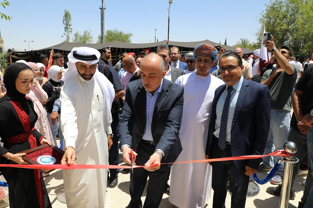 Madar Al-Saa Images 0.14647013847960877