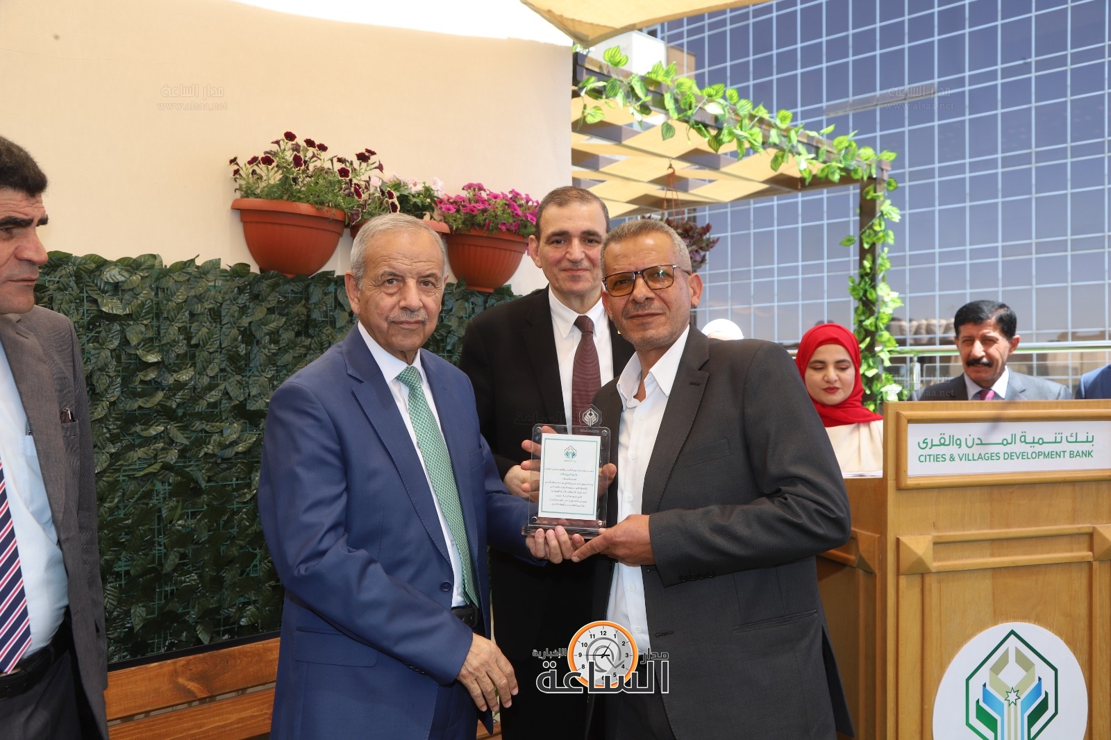 Madar Al-Saa Images 0.17111367992828241