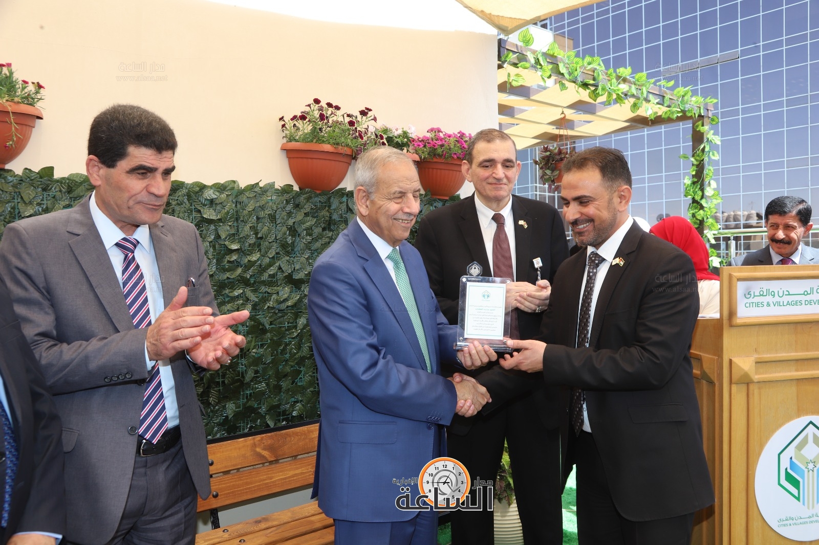 Madar Al-Saa Images 0.2847354879348223