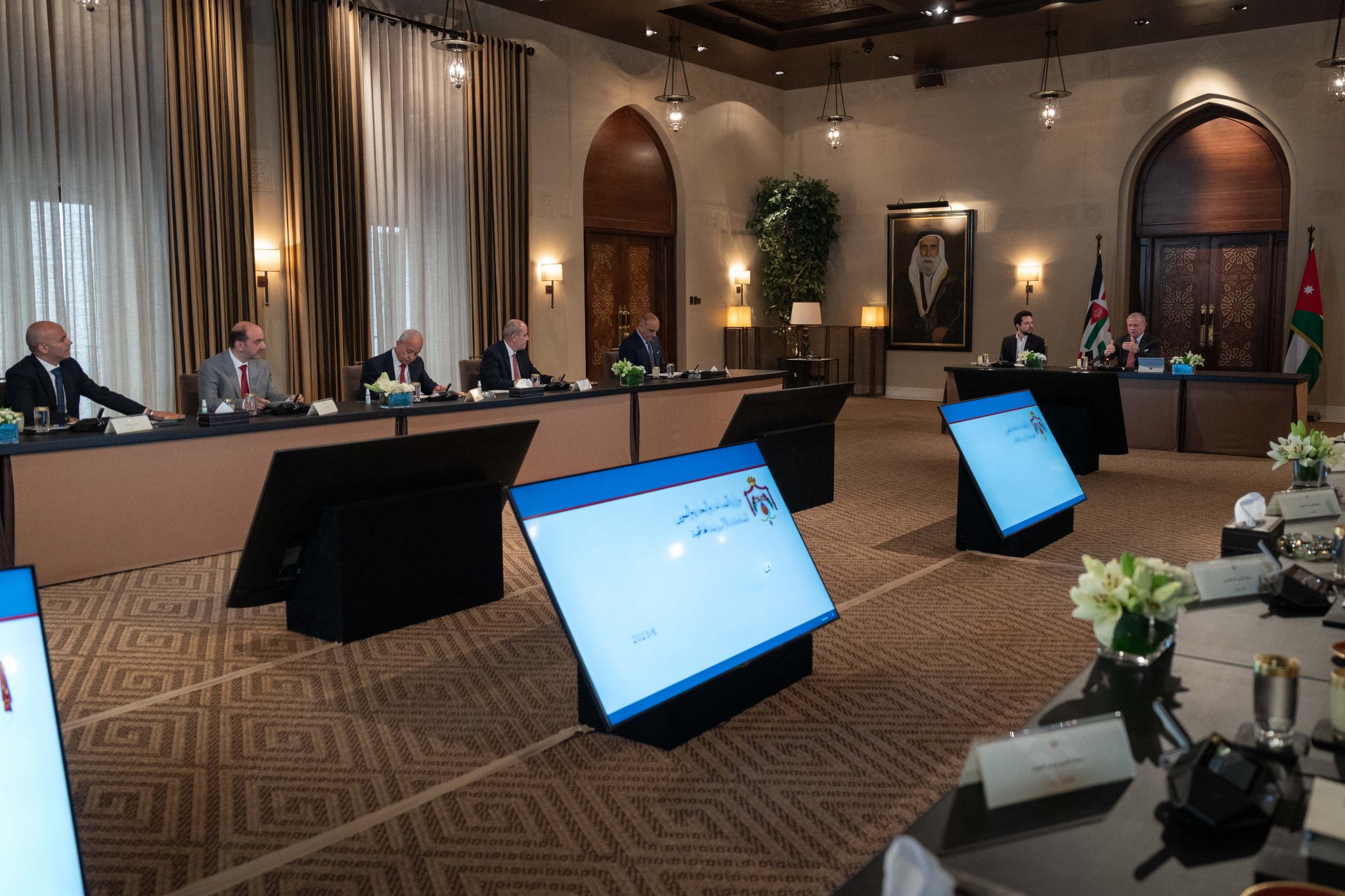 Madar Al-Saa Images 0.14817377889304173