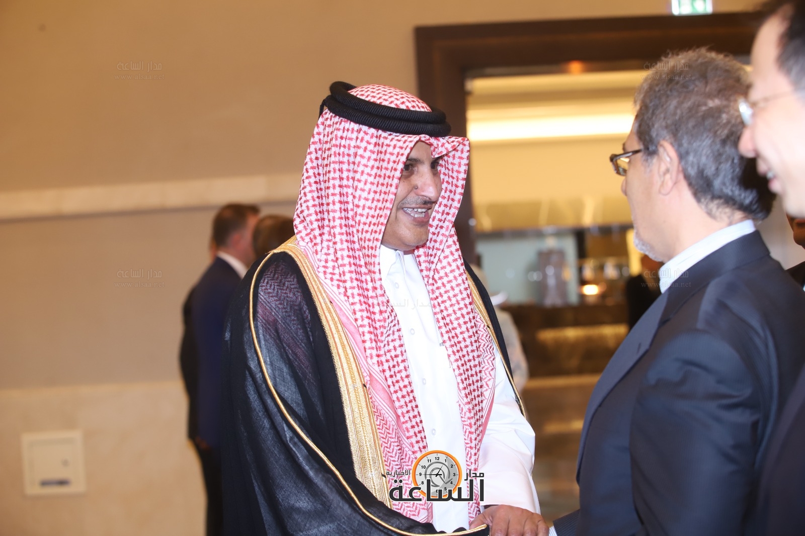 Madar Al-Saa Images 0.6543512406331281