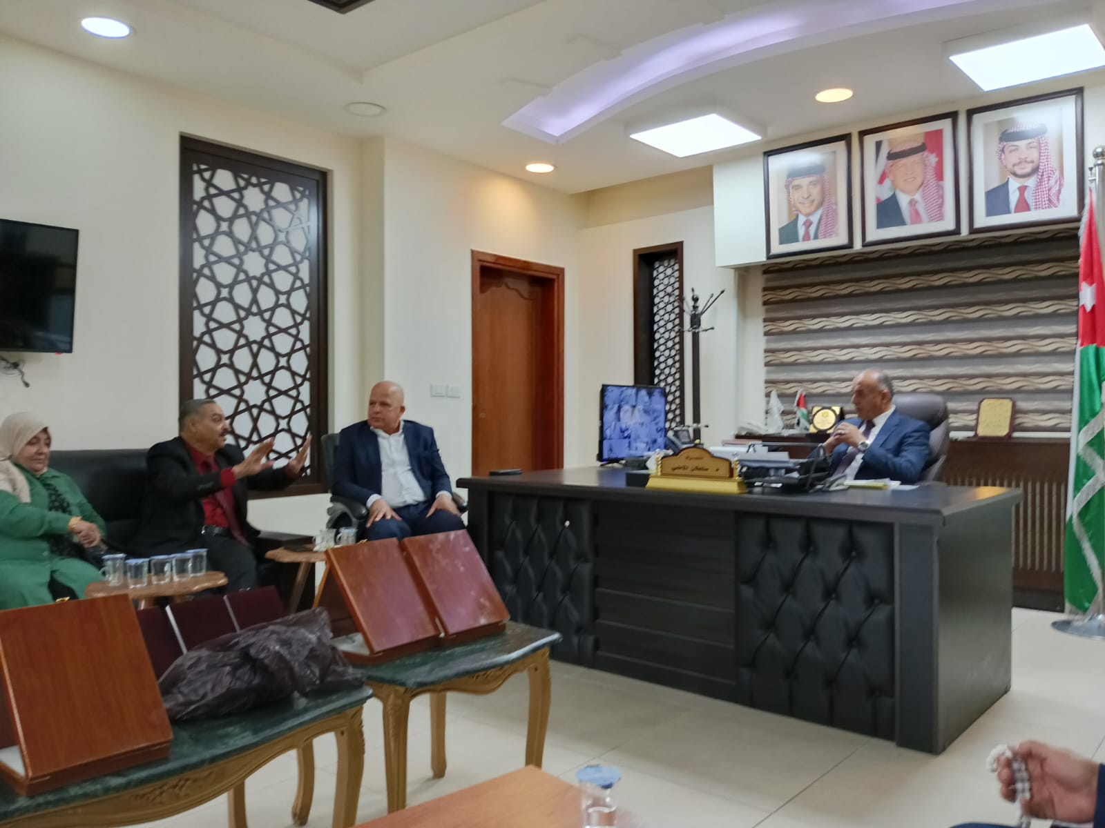 Madar Al-Saa Images 0.10264777729670915