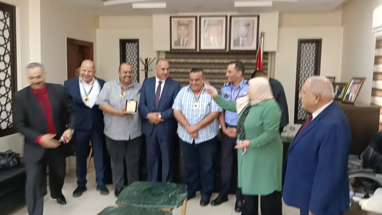 Madar Al-Saa Images 0.4683744467481099