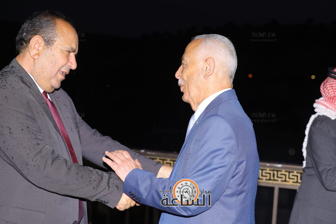 Madar Al-Saa Images 0.9383259880700302