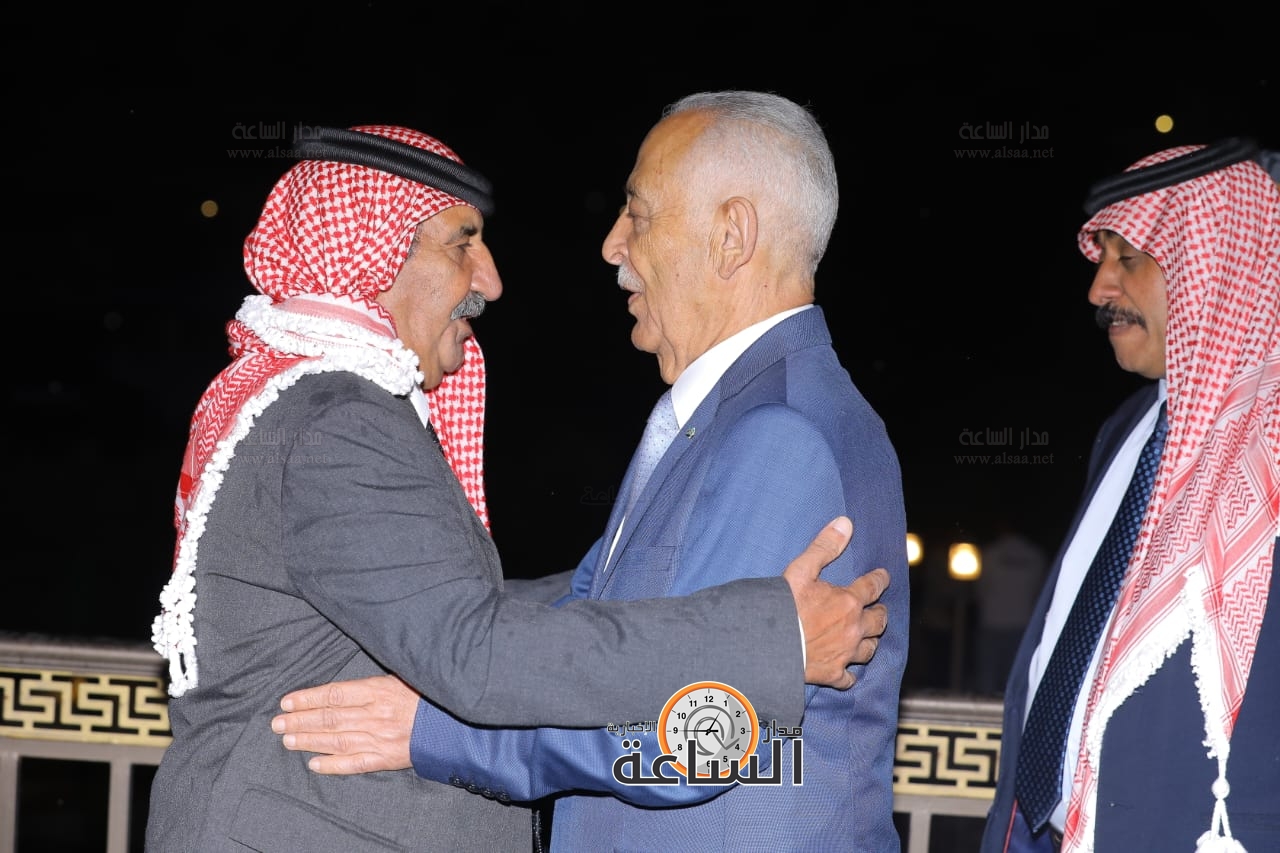 Madar Al-Saa Images 0.43214285470428493