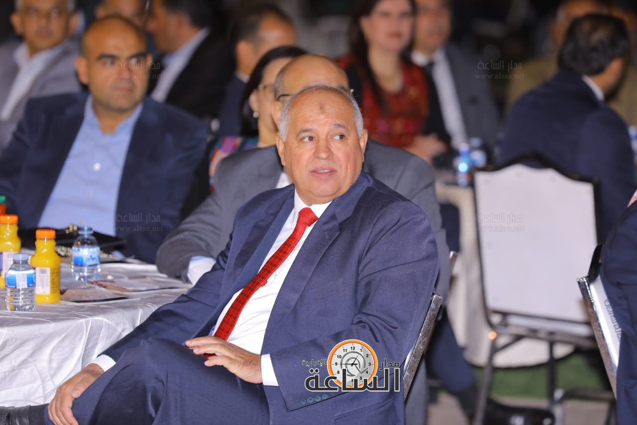 Madar Al-Saa Images 0.6540326341516967