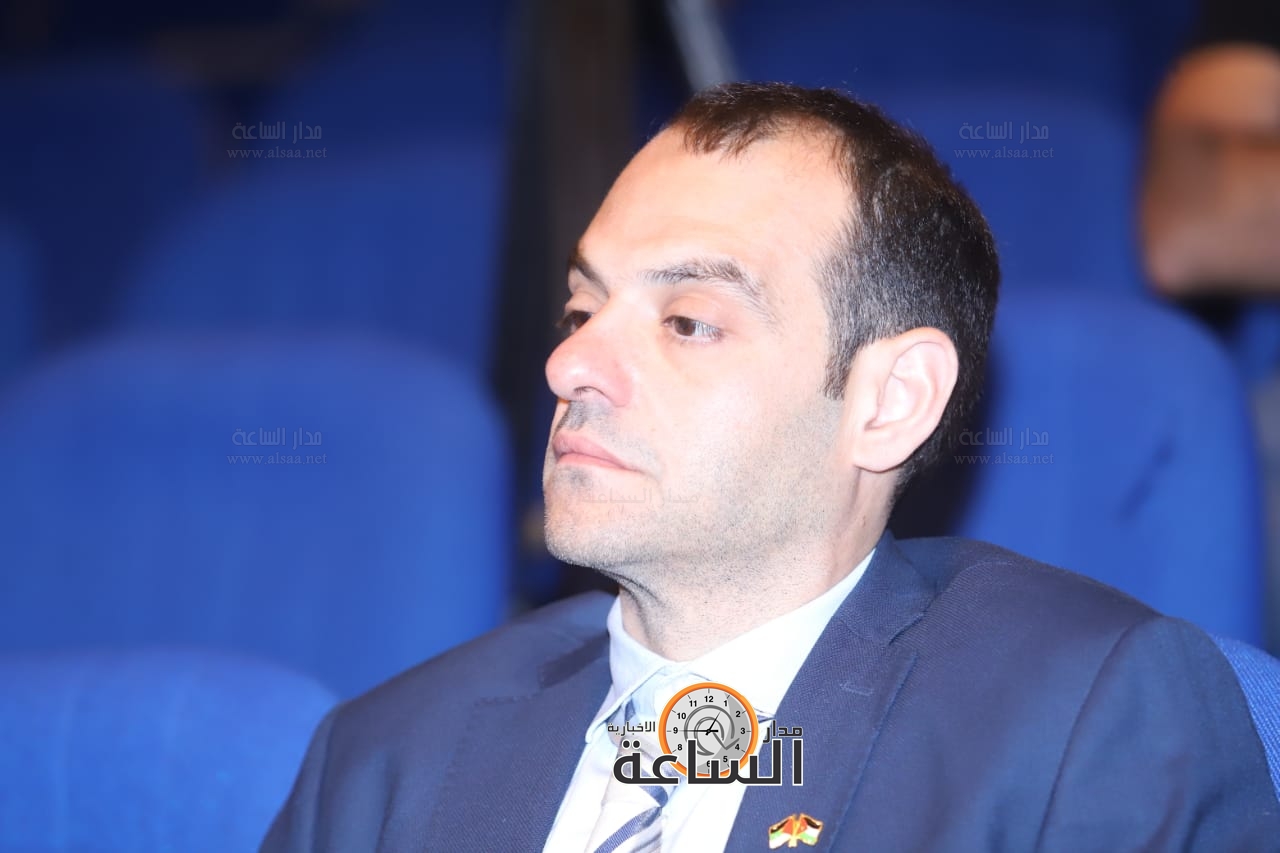 Madar Al-Saa Images 0.6418367084159067