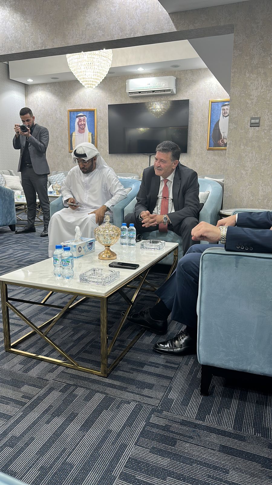 Madar Al-Saa Images 0.044065894412421036