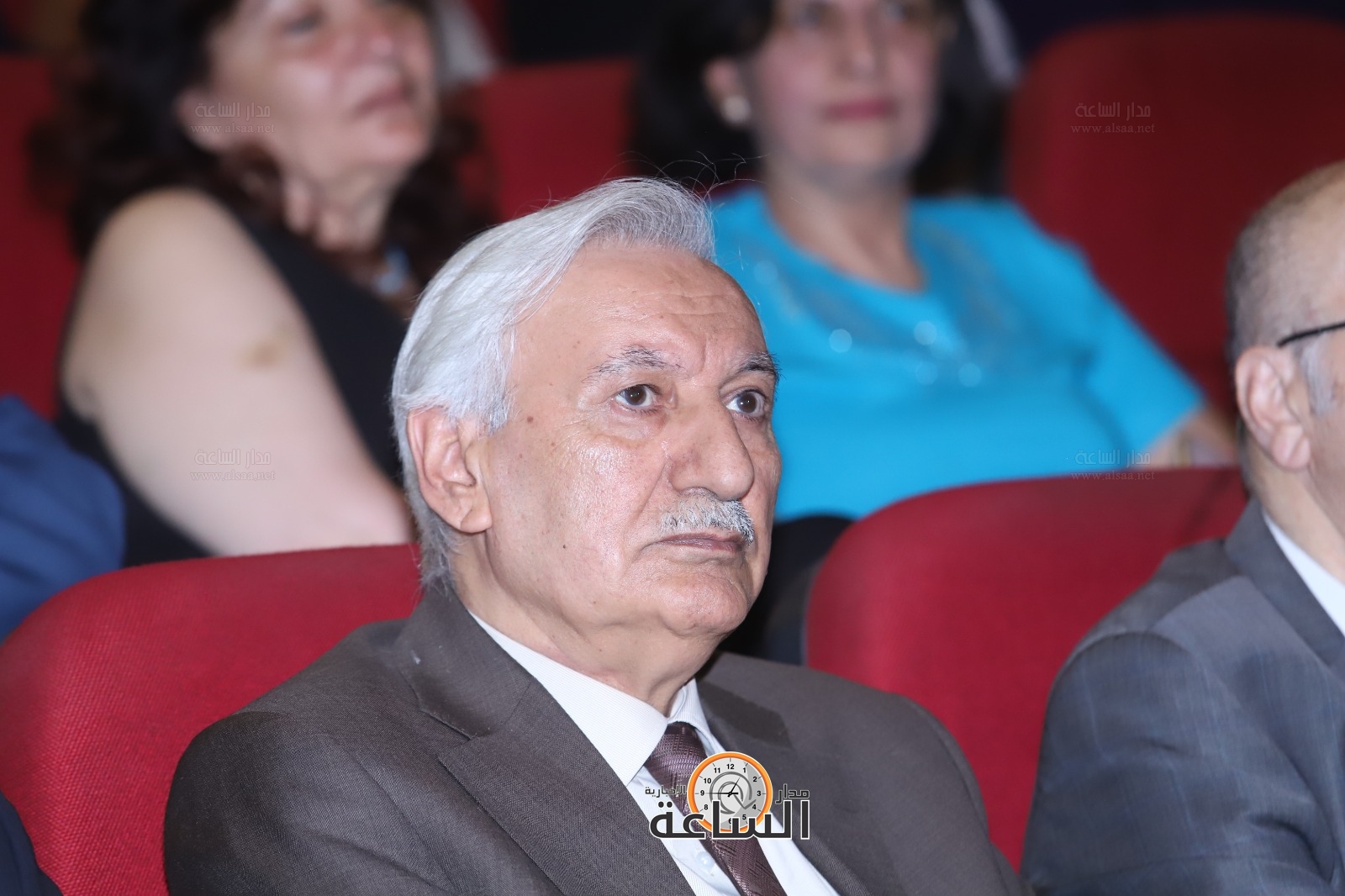 Madar Al-Saa Images 0.3702357719038758